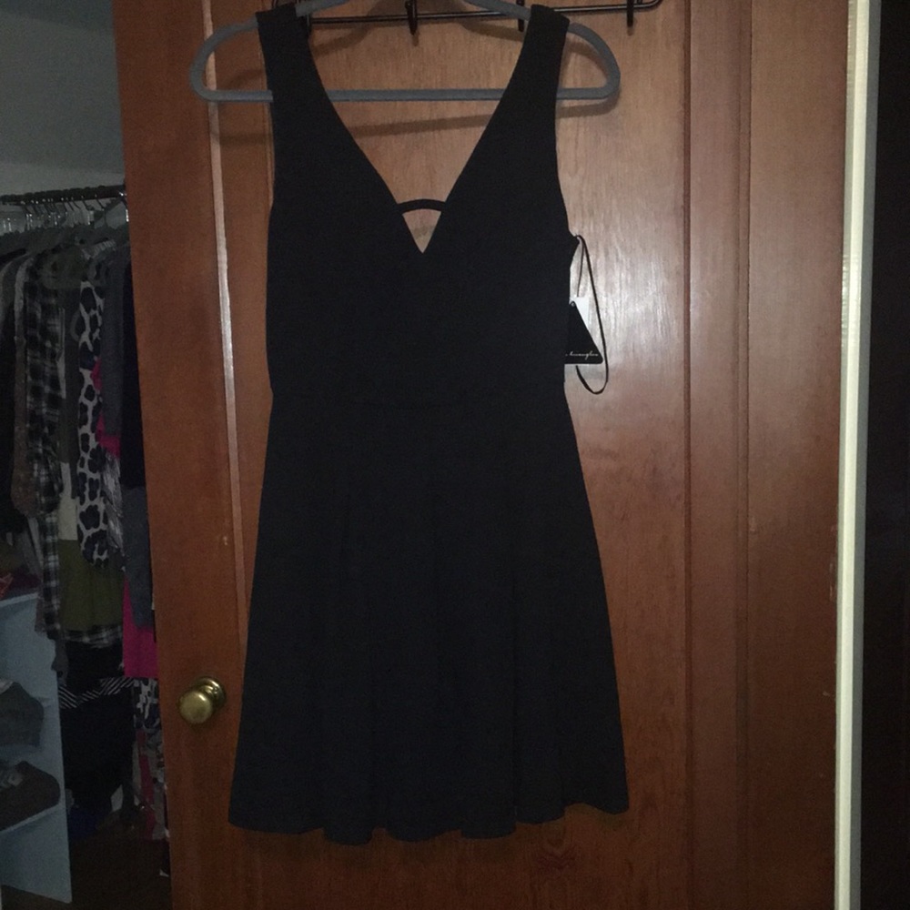 NWT SZ 7 black cocktail dress